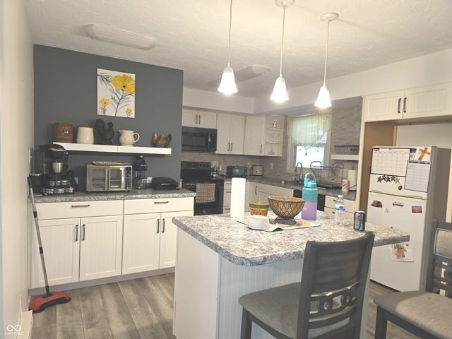 1334 S Onyx Court, New Castle, IN 47362