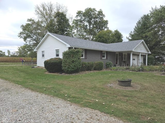 1334 S Onyx Court, New Castle, IN 47362