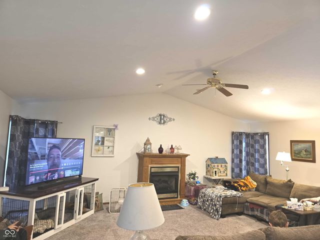 1334 S Onyx Court, New Castle, IN 47362