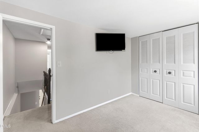 7734 Kingsberry Court, Raleigh, NC 27615
