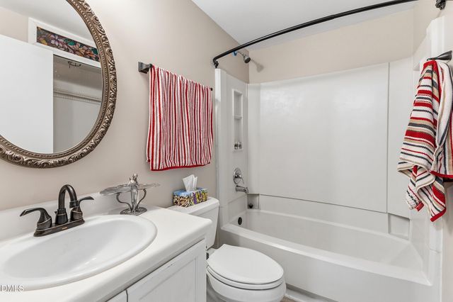 7734 Kingsberry Court, Raleigh, NC 27615
