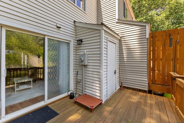 7734 Kingsberry Court, Raleigh, NC 27615