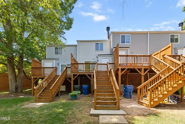 7734 Kingsberry Court, Raleigh, NC 27615