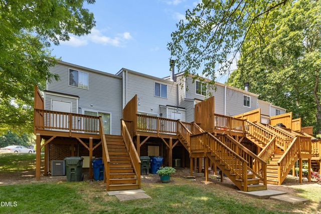 7734 Kingsberry Court, Raleigh, NC 27615