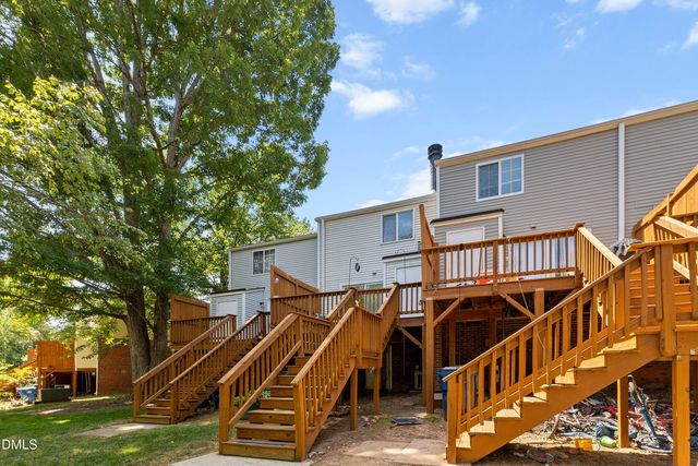 7734 Kingsberry Court, Raleigh, NC 27615