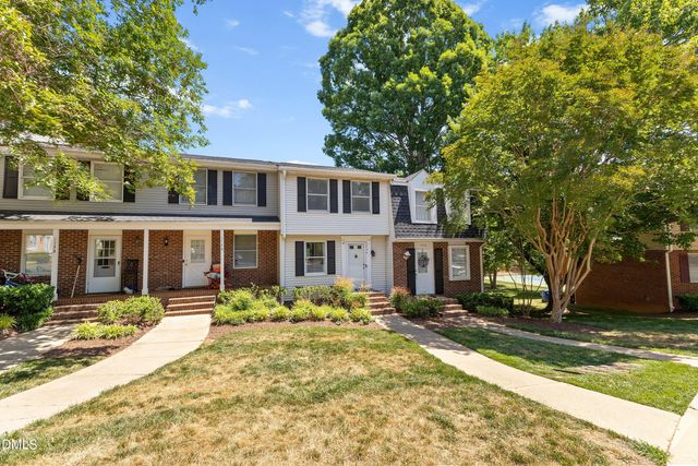 7734 Kingsberry Court, Raleigh, NC 27615