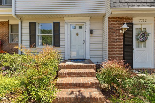 7734 Kingsberry Court, Raleigh, NC 27615