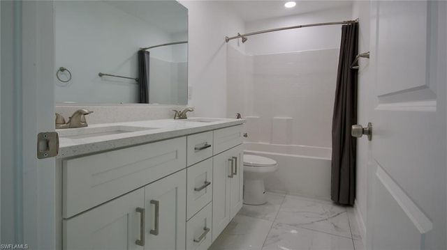 3433 Jeffcott ST, Fort Myers, FL 33916