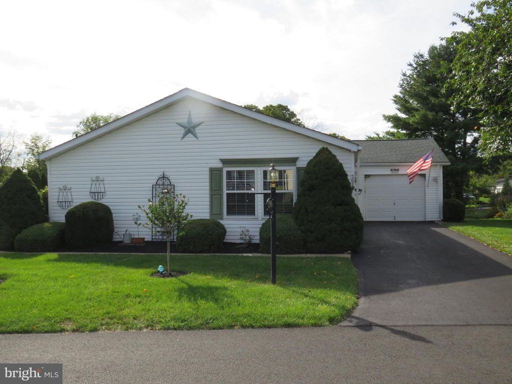 296 BLACKBERRY CIR, New Hope, PA 18938 — photo 3