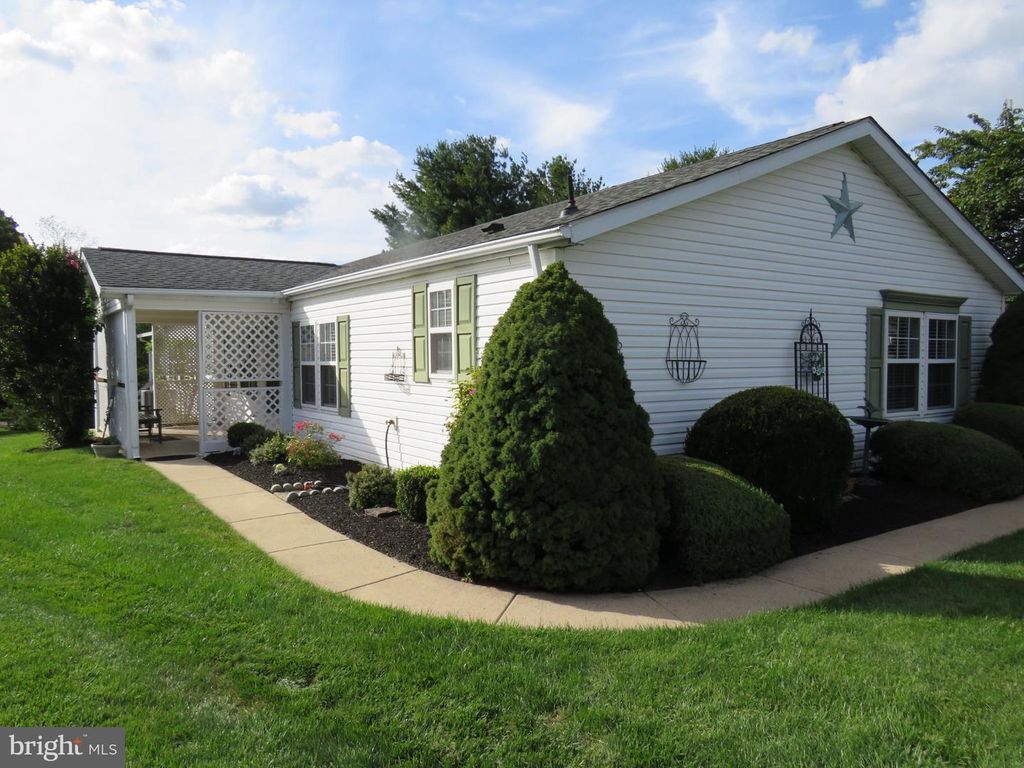 296 BLACKBERRY CIR, New Hope, PA 18938 — photo 4