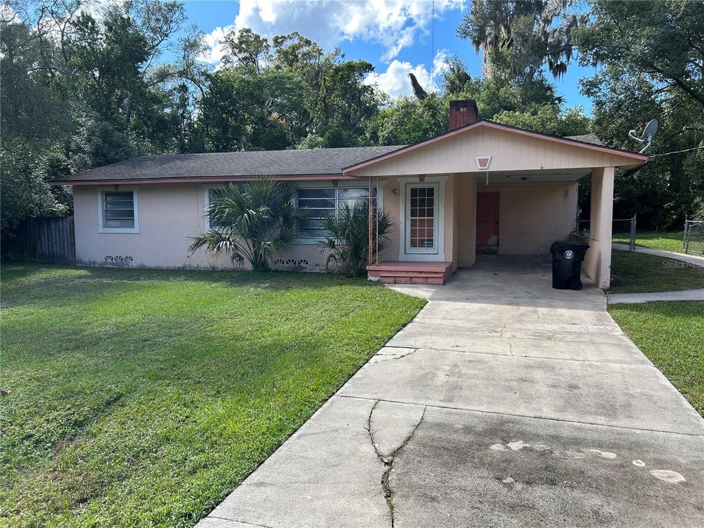 889 S CARPENTER AVENUE, Orange City, FL 32763