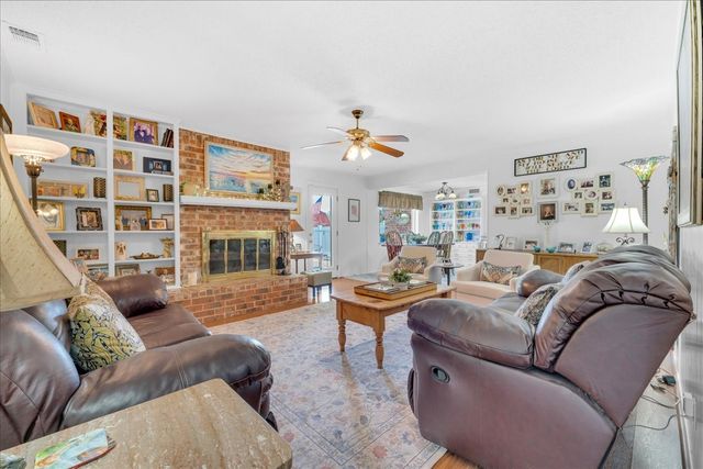 4412 Fiesta Circle E, Fort Worth, TX 76133
