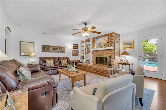 4412 Fiesta Circle E, Fort Worth, TX 76133