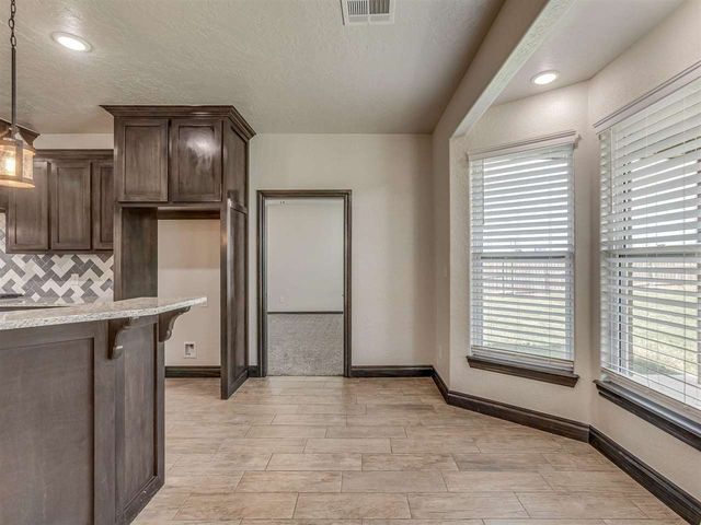 5605 NE Snowy Owl, Elgin, OK 73538