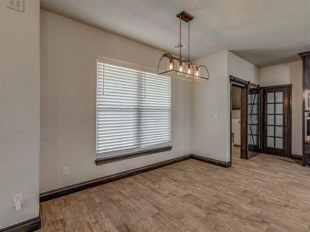5605 NE Snowy Owl, Elgin, OK 73538