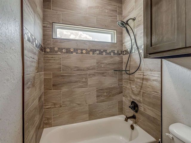 5605 NE Snowy Owl, Elgin, OK 73538