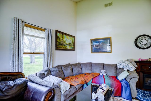1124 Hubbell Street, Marshall, WI 53559