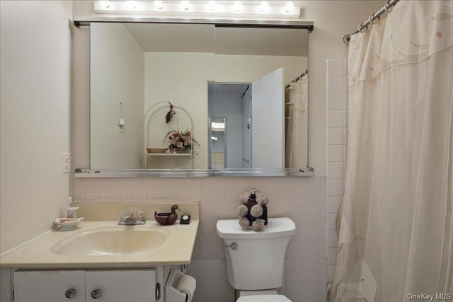 107 N Broadway 205B, White Plains, NY 10603