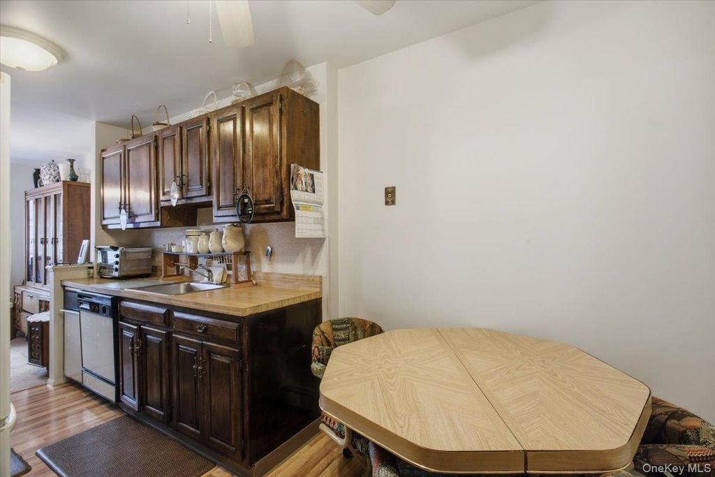 107 N Broadway 205B, White Plains, NY 10603 — photo 5