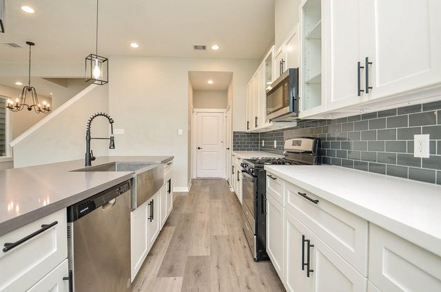 6708 Parker Grove Lane, Houston, TX 77076