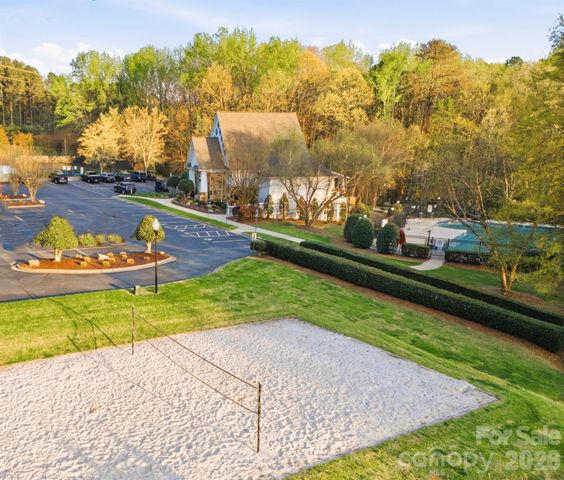 220 Woodwinds Drive, Mount Holly, NC 28120