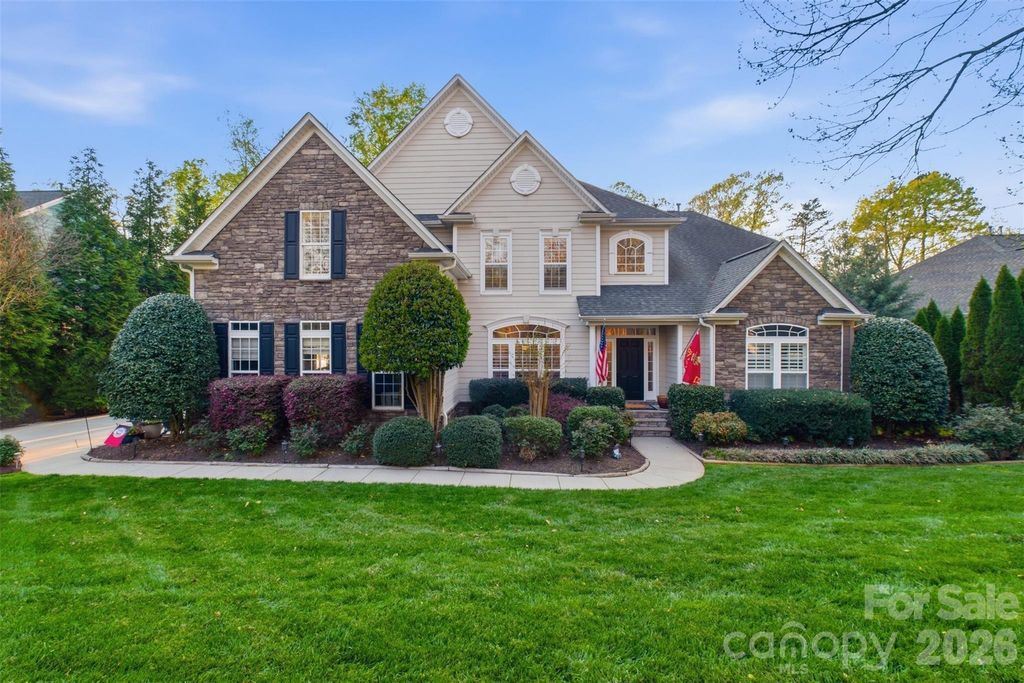 220 Woodwinds Drive, Mount Holly, NC 28120