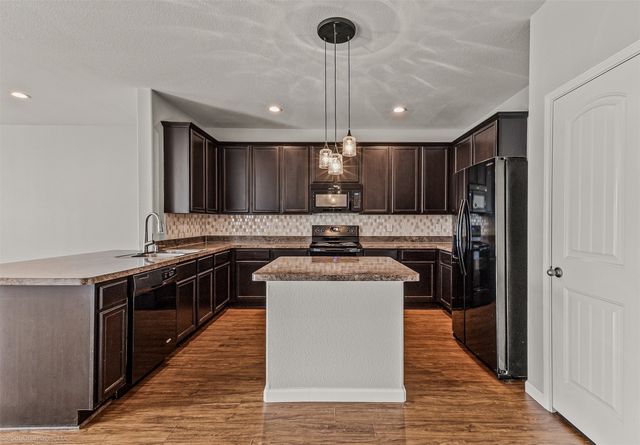 4110 Legend Trail, Heartland, TX 75126