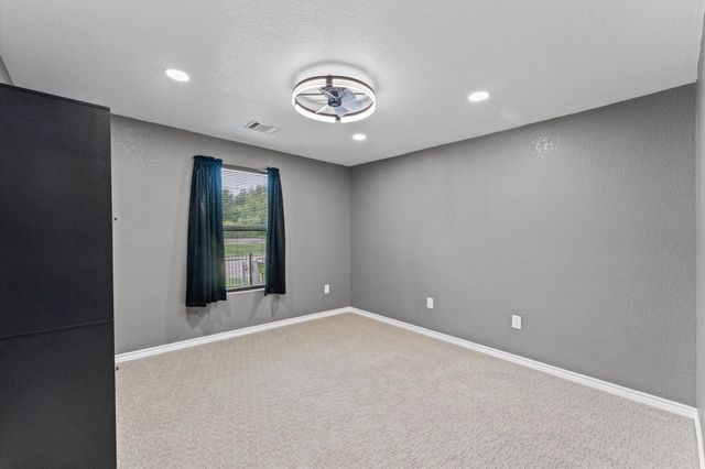 1219 Walnut Avenue, Rosenberg, TX 77471