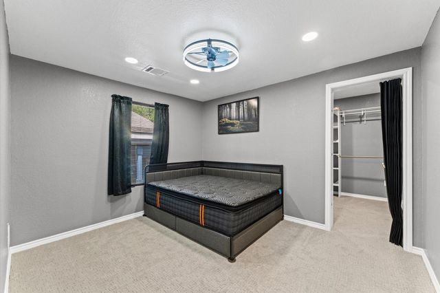 1219 Walnut Avenue, Rosenberg, TX 77471