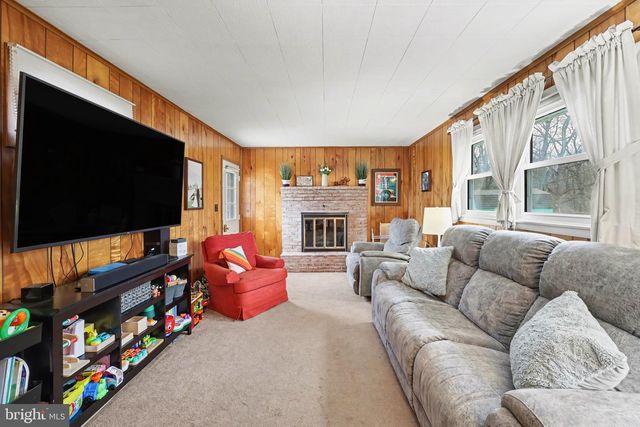 109 ADAMS ROAD, Carlisle, PA 17015