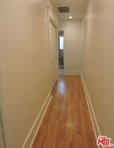 559 N Windsor Boulevard, Los Angeles, CA 90004