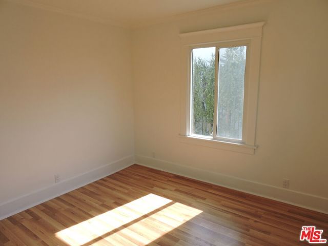 559 N Windsor Boulevard, Los Angeles, CA 90004
