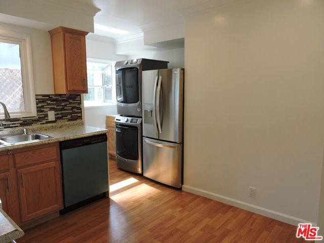 559 N Windsor Boulevard, Los Angeles, CA 90004