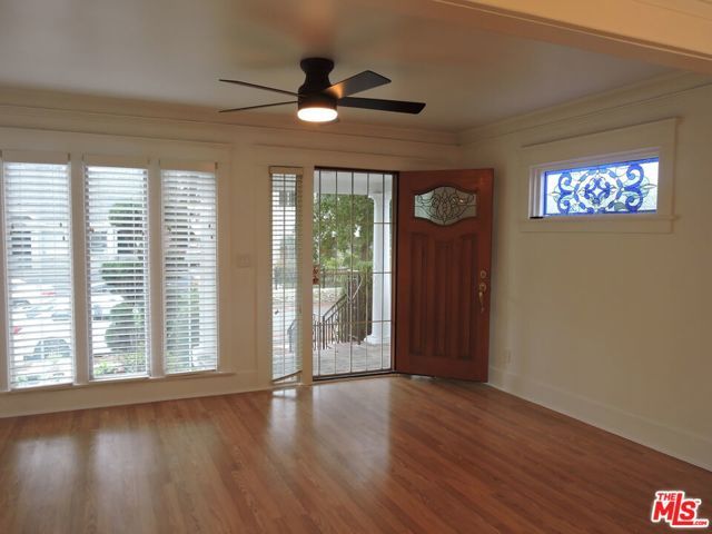 559 N Windsor Boulevard, Los Angeles, CA 90004