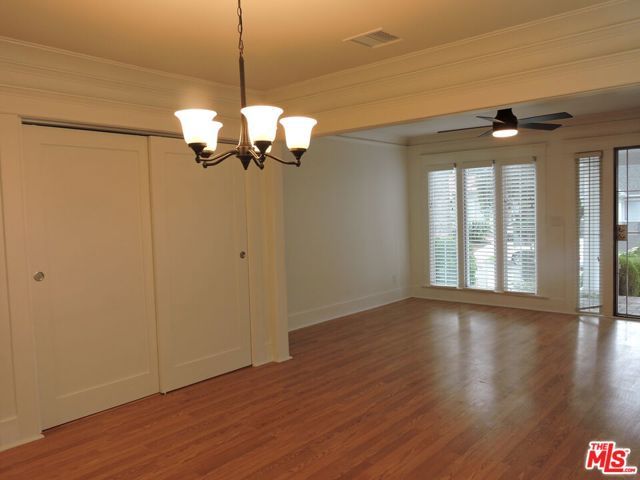 559 N Windsor Boulevard, Los Angeles, CA 90004