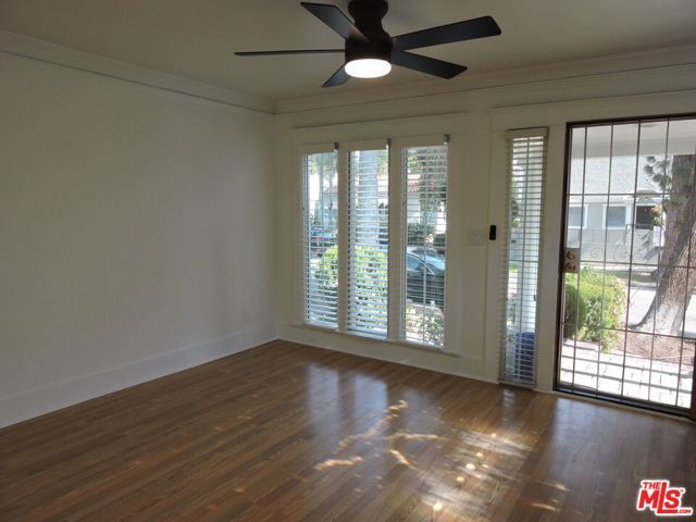 559 N Windsor Boulevard, Los Angeles, CA 90004