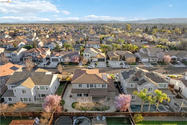 607 Bristol Ct, Brentwood, CA 94513