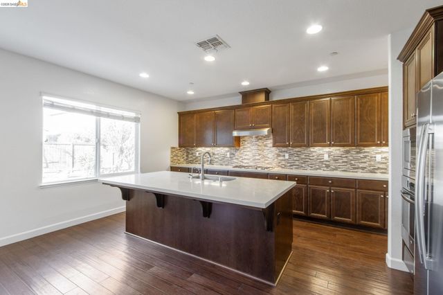 607 Bristol Ct, Brentwood, CA 94513