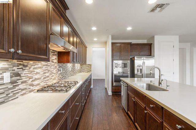 607 Bristol Ct, Brentwood, CA 94513