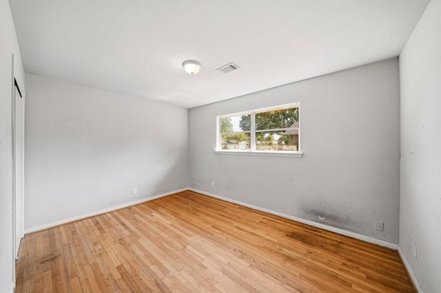 7043 Hendon Lane, Houston, TX 77074