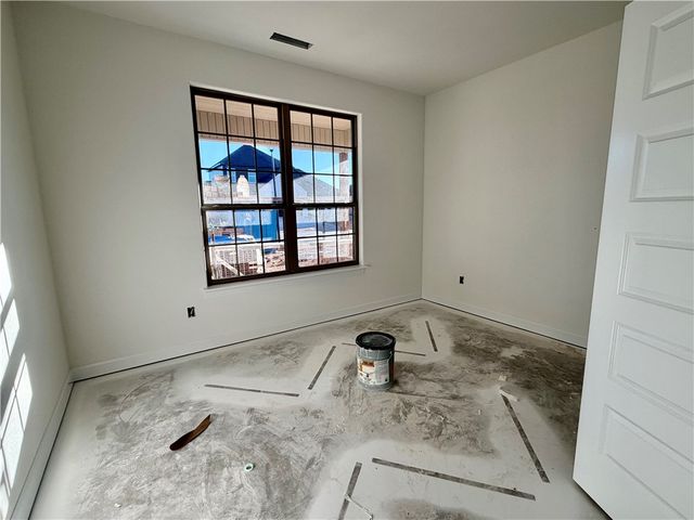 662 Primitivo Avenue, Tontitown, AR 72764