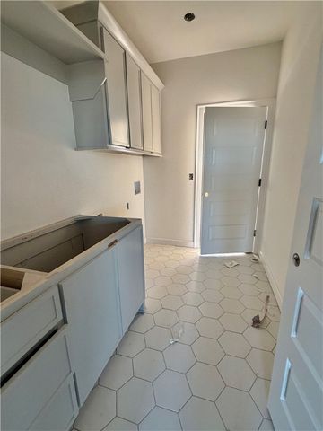 662 Primitivo Avenue, Tontitown, AR 72764