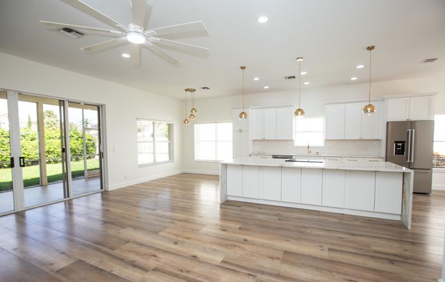 10881 La Salinas Circle, Boca Raton, FL 33428