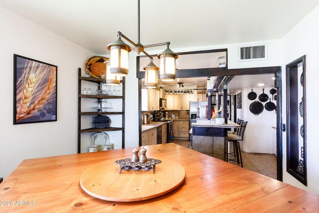 1601 W MULBERRY Drive, Phoenix, AZ 85015