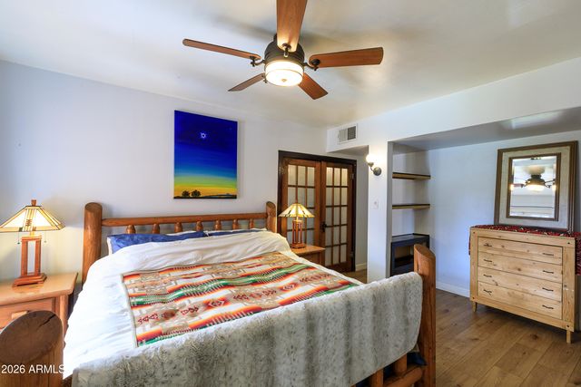 1601 W MULBERRY Drive, Phoenix, AZ 85015