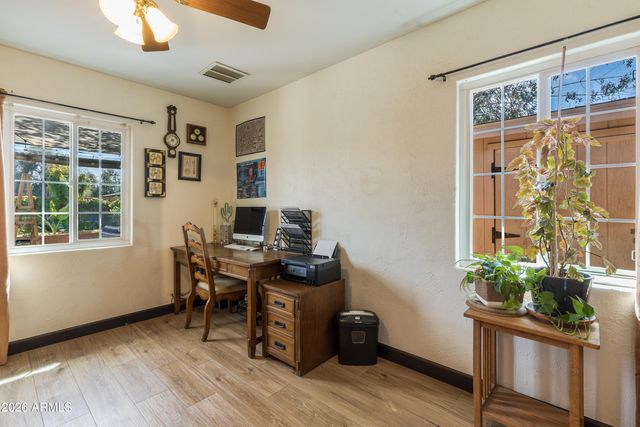 1601 W MULBERRY Drive, Phoenix, AZ 85015