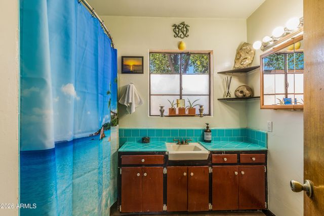 1601 W MULBERRY Drive, Phoenix, AZ 85015