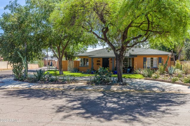 1601 W MULBERRY Drive, Phoenix, AZ 85015