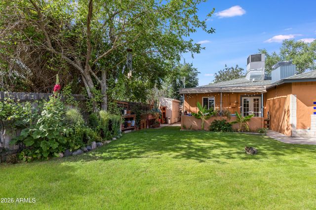 1601 W MULBERRY Drive, Phoenix, AZ 85015