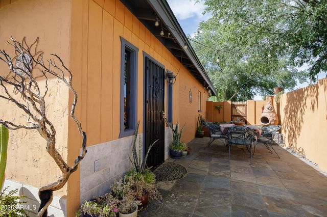 1601 W MULBERRY Drive, Phoenix, AZ 85015